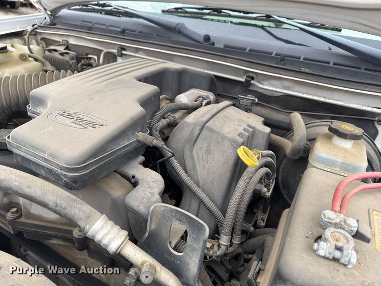 image for item DO7650 2005 GMC Canyon pickup truck