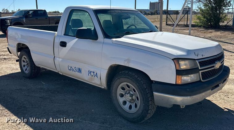 image for item DP5988 2006 Chevrolet Silverado 1500 pickup truck