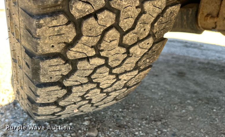 image for item DP5988 2006 Chevrolet Silverado 1500 pickup truck