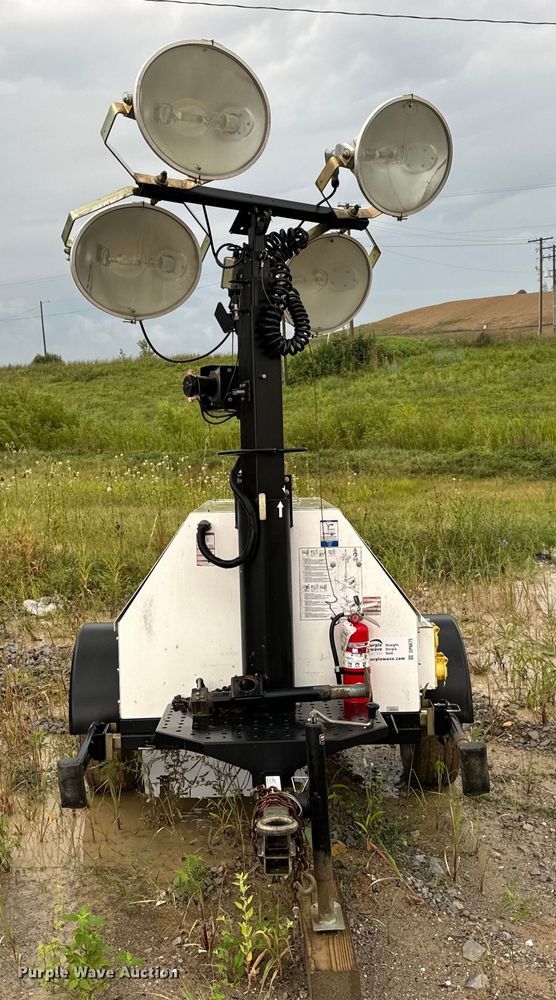 image for item DP6675 Generac Magnum MLT4150MV light plant