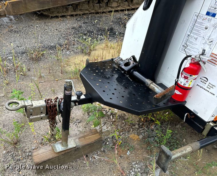 image for item DP6675 Generac Magnum MLT4150MV light plant