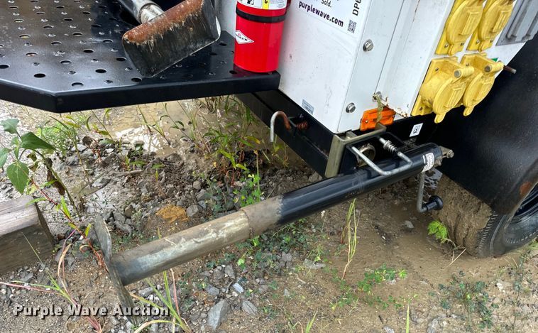 image for item DP6675 Generac Magnum MLT4150MV light plant