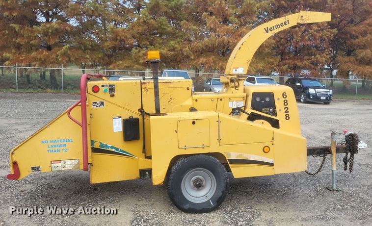 image for item DQ3791 2006 Vermeer BC1000XL wood chipper