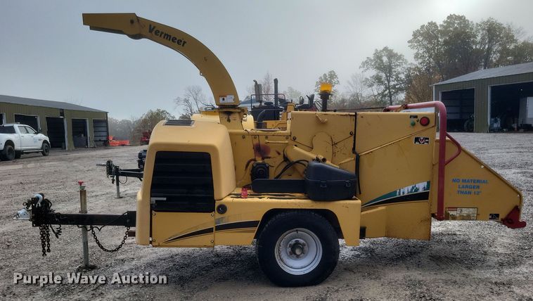 image for item DQ3791 2006 Vermeer BC1000XL wood chipper