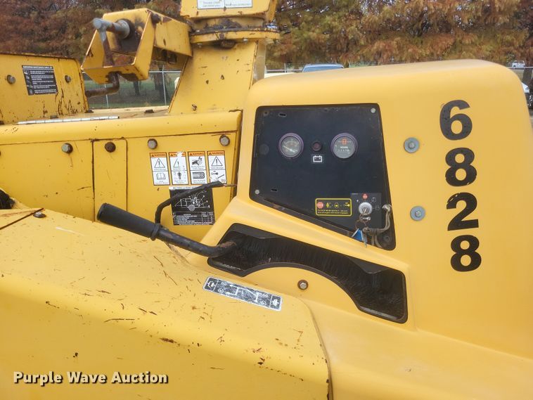 image for item DQ3791 2006 Vermeer BC1000XL wood chipper