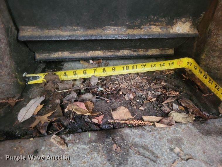 image for item DQ3791 2006 Vermeer BC1000XL wood chipper