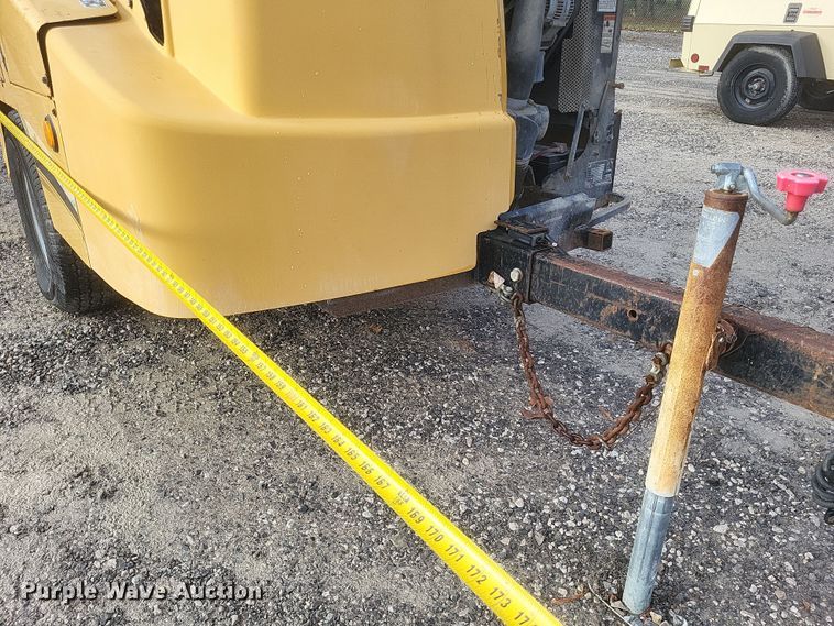 image for item DQ3791 2006 Vermeer BC1000XL wood chipper