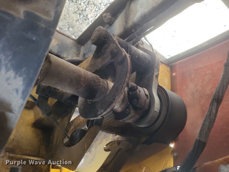 image for item DQ3791 2006 Vermeer BC1000XL wood chipper