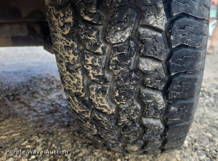 image for item DQ3791 2006 Vermeer BC1000XL wood chipper