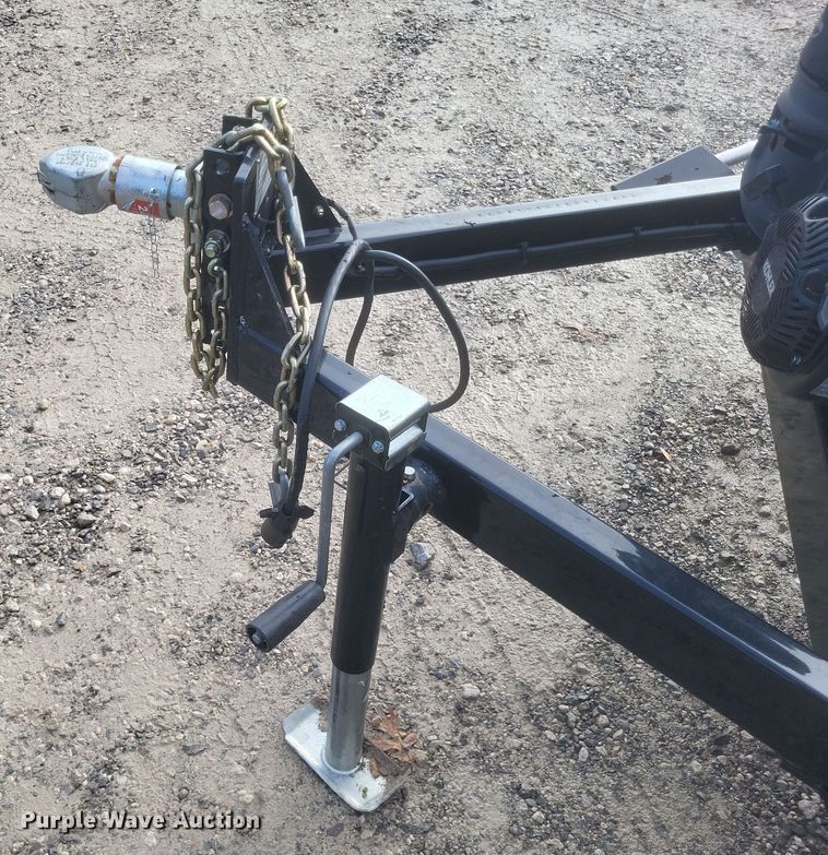 image for item DQ3792 2021 Mauldin MT600 oil distribution trailer