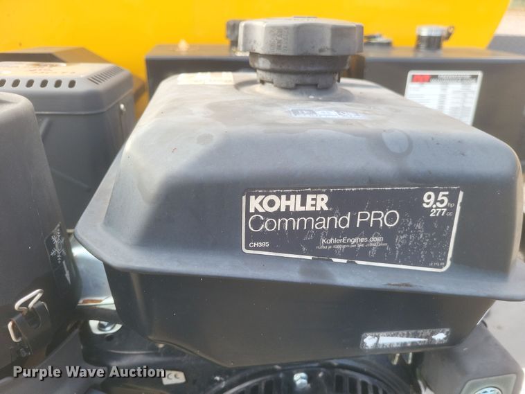 image for item DQ3792 2021 Mauldin MT600 oil distribution trailer