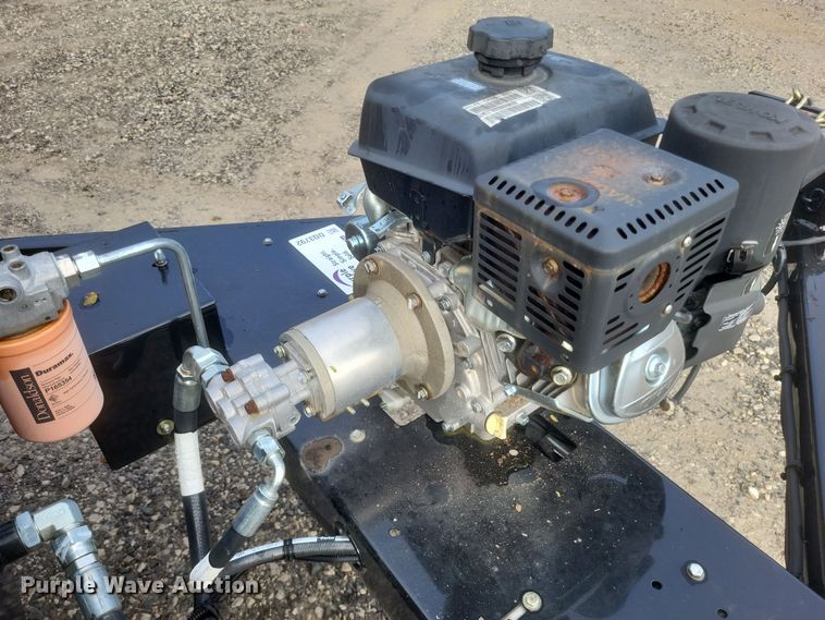 image for item DQ3792 2021 Mauldin MT600 oil distribution trailer