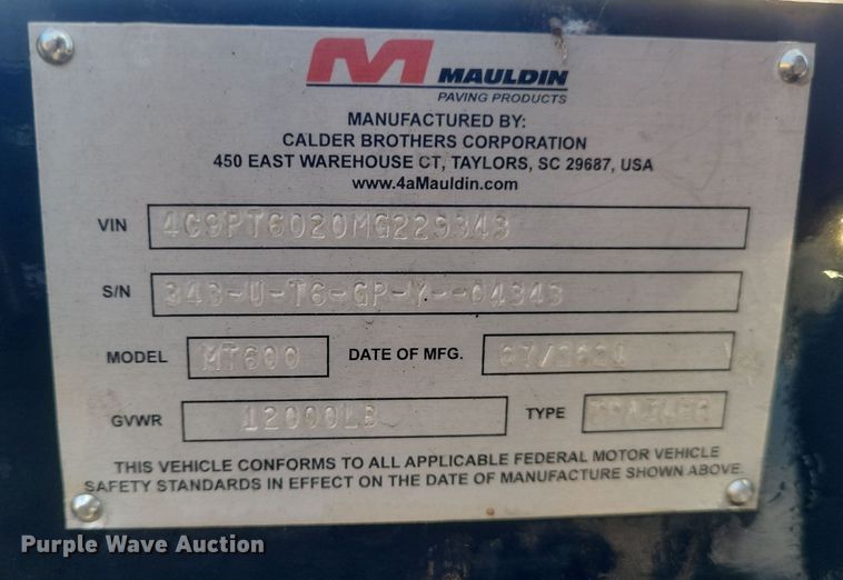 image for item DQ3792 2021 Mauldin MT600 oil distribution trailer