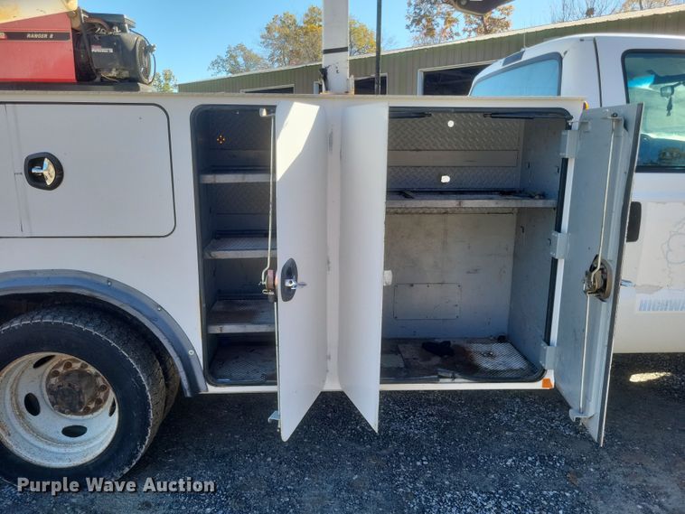 image for item DQ3794 2007 Ford F450 Super Duty XL utility / service truck