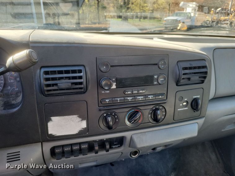 image for item DQ3794 2007 Ford F450 Super Duty XL utility / service truck