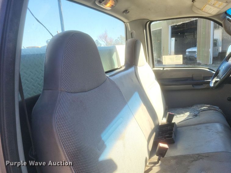image for item DQ3794 2007 Ford F450 Super Duty XL utility / service truck