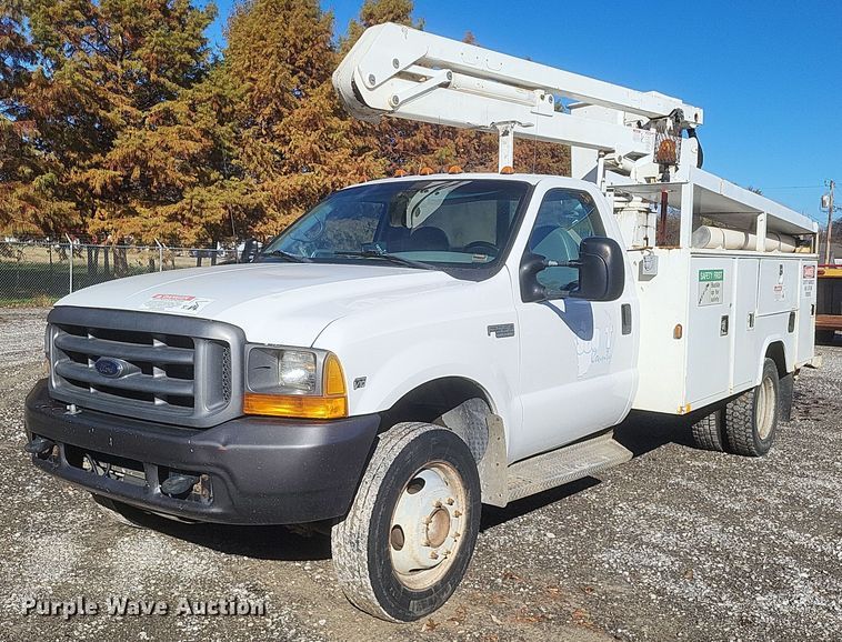 image for item DQ3795 1999 Ford F550 bucket truck