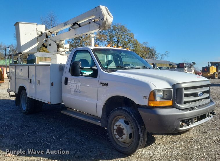 image for item DQ3795 1999 Ford F550 bucket truck