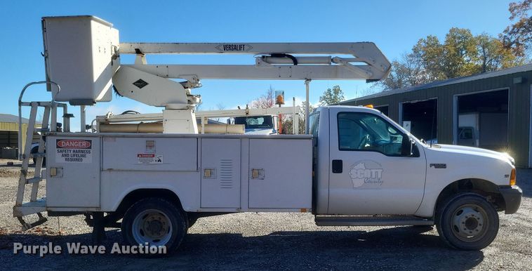 image for item DQ3795 1999 Ford F550 bucket truck