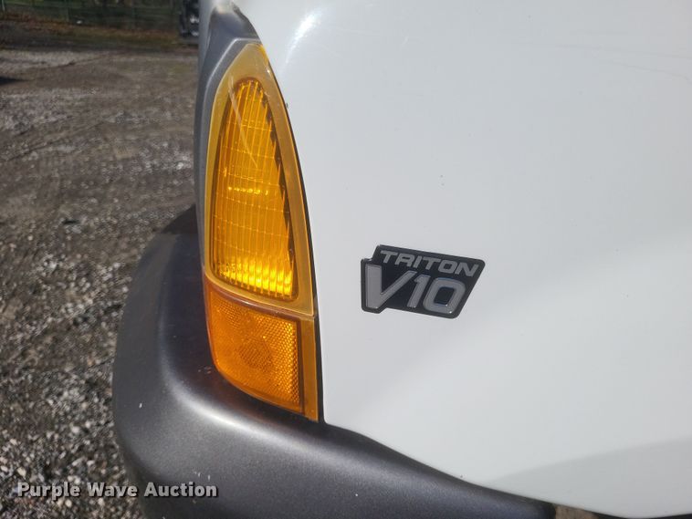 image for item DQ3795 1999 Ford F550 bucket truck