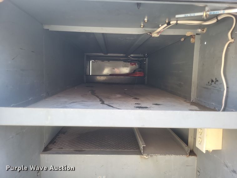 image for item DQ3795 1999 Ford F550 bucket truck