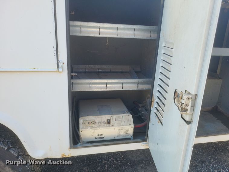 image for item DQ3795 1999 Ford F550 bucket truck