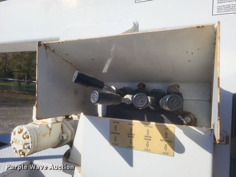 image for item DQ3795 1999 Ford F550 bucket truck