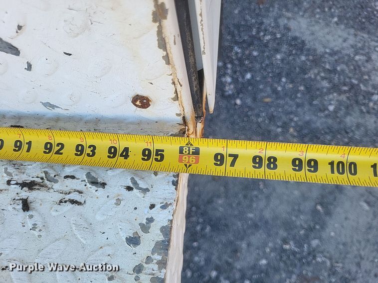 image for item DQ3795 1999 Ford F550 bucket truck