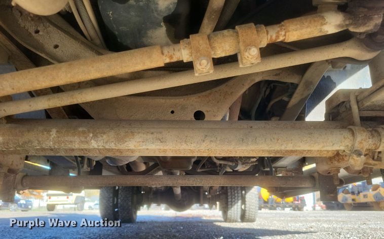 image for item DQ3795 1999 Ford F550 bucket truck