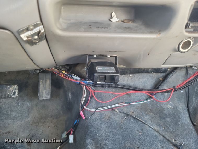 image for item DQ3795 1999 Ford F550 bucket truck