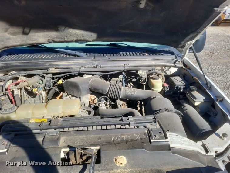 image for item DQ3795 1999 Ford F550 bucket truck