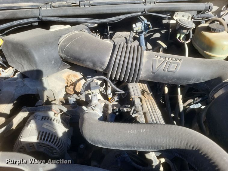 image for item DQ3795 1999 Ford F550 bucket truck