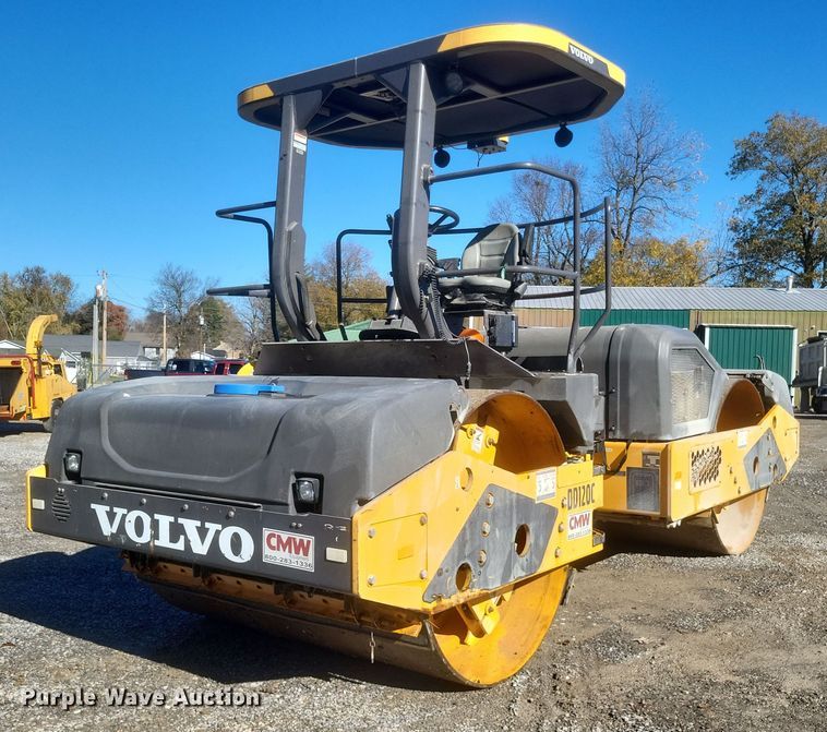 image for item DQ3796 2017 Volvo DD120C double drum vibratory roller
