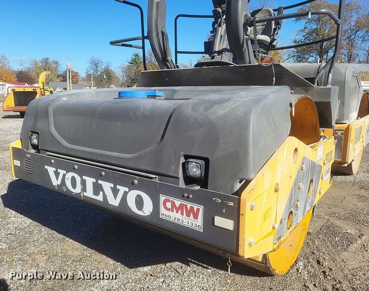 image for item DQ3796 2017 Volvo DD120C double drum vibratory roller