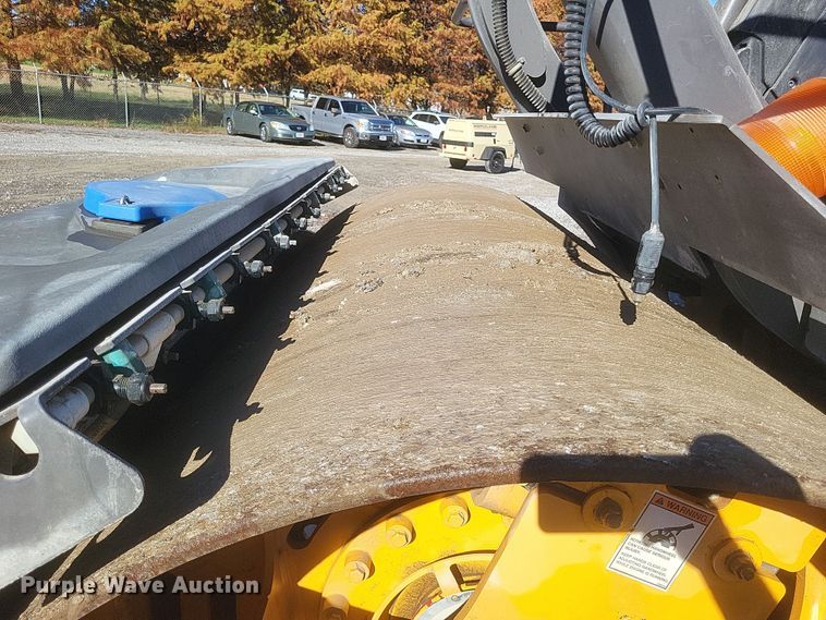 image for item DQ3796 2017 Volvo DD120C double drum vibratory roller