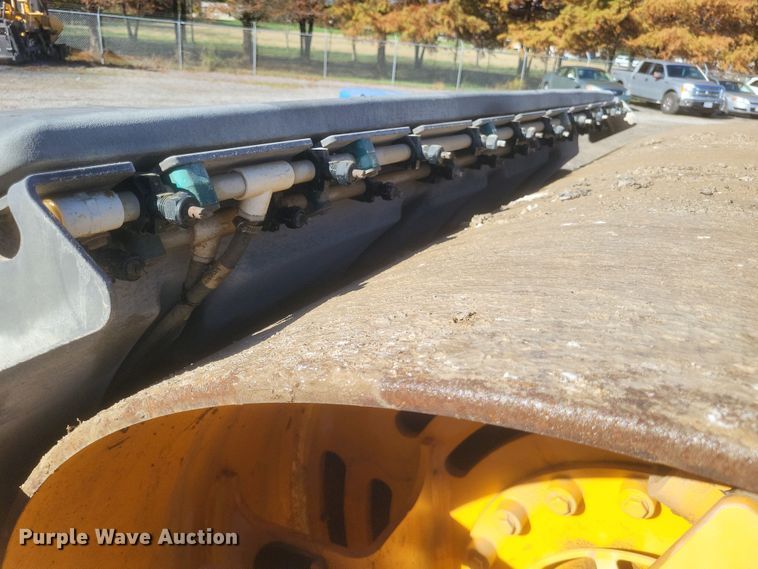 image for item DQ3796 2017 Volvo DD120C double drum vibratory roller