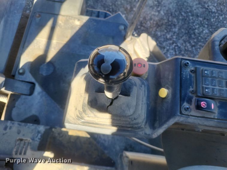 image for item DQ3796 2017 Volvo DD120C double drum vibratory roller