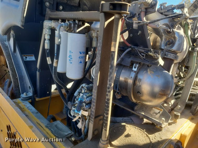 image for item DQ3796 2017 Volvo DD120C double drum vibratory roller