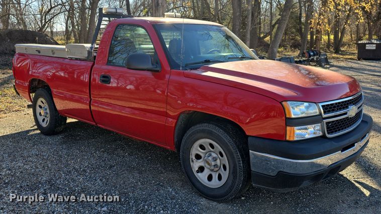 image for item DQ5306 2006 Chevrolet Silverado 1500 pickup truck