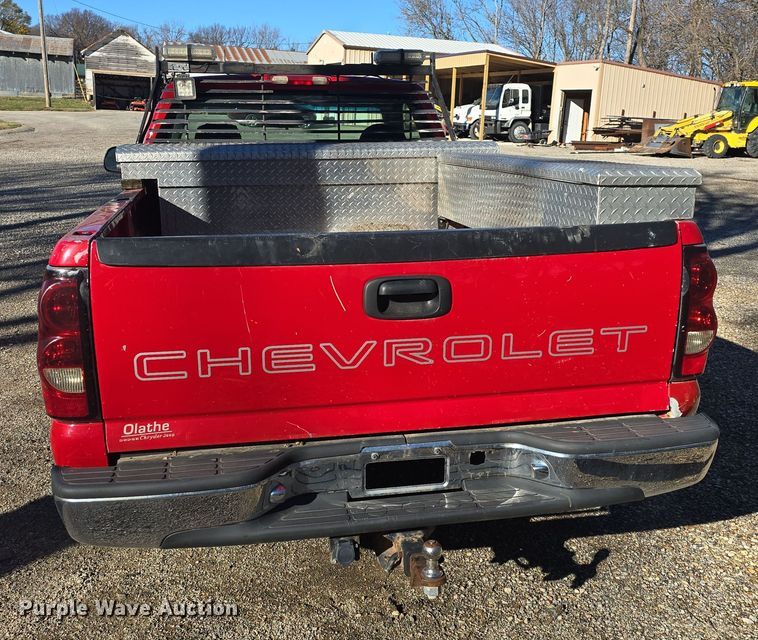 image for item DQ5306 2006 Chevrolet Silverado 1500 pickup truck