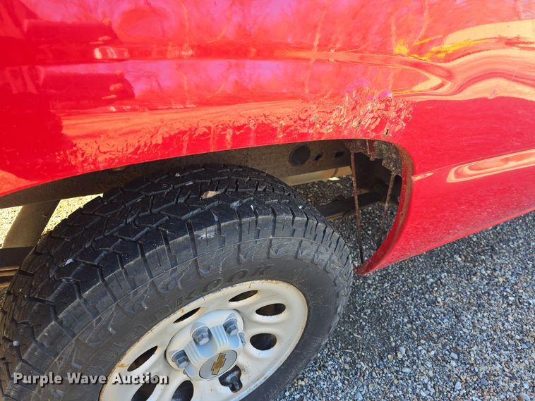 image for item DQ5306 2006 Chevrolet Silverado 1500 pickup truck