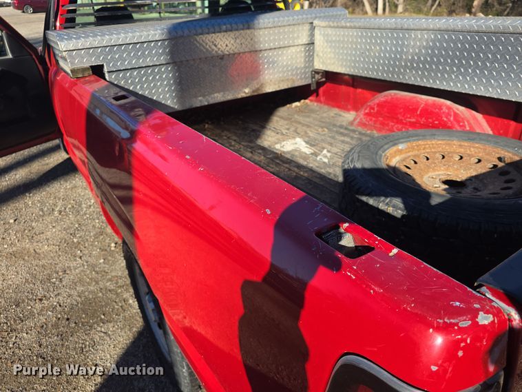 image for item DQ5306 2006 Chevrolet Silverado 1500 pickup truck