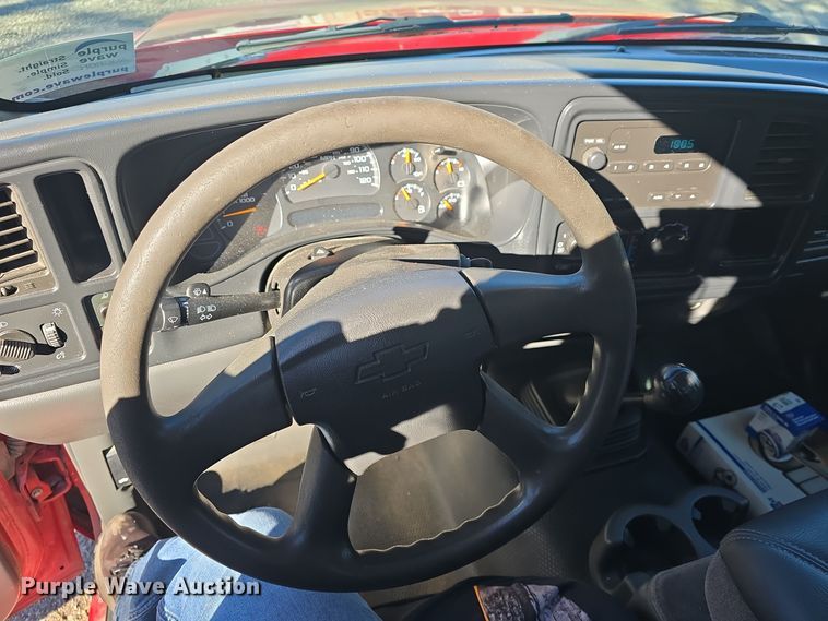 image for item DQ5306 2006 Chevrolet Silverado 1500 pickup truck