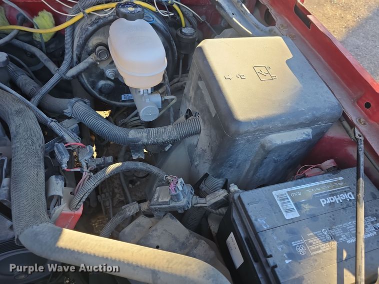 image for item DQ5306 2006 Chevrolet Silverado 1500 pickup truck