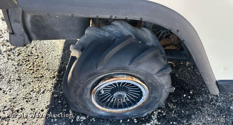 image for item DS3204 EZ-GO golf cart