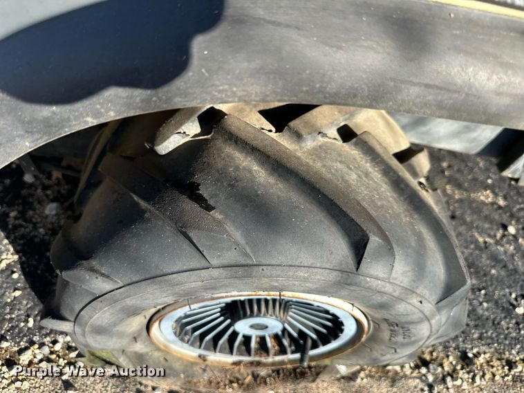 image for item DS3204 EZ-GO golf cart