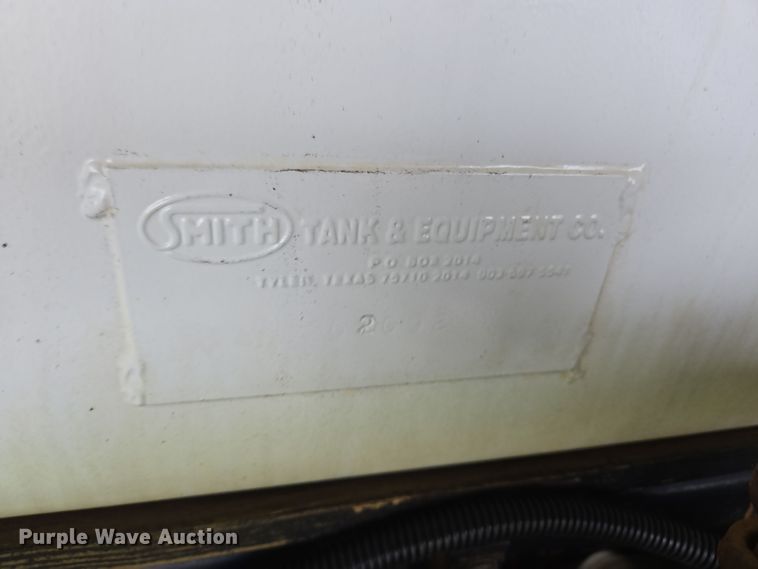 image for item DT5341 1995 Ford LN8000 water truck