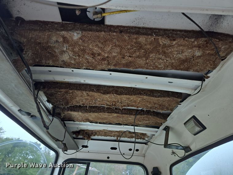 image for item DT5341 1995 Ford LN8000 water truck