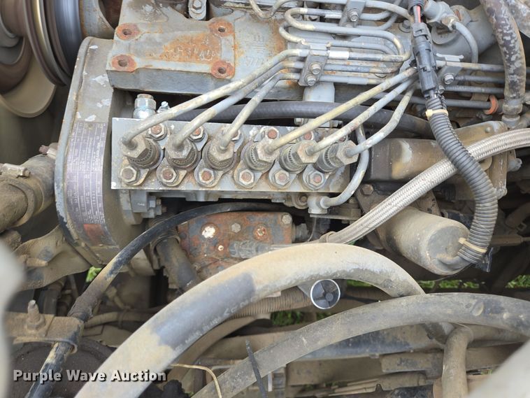 image for item DT5341 1995 Ford LN8000 water truck