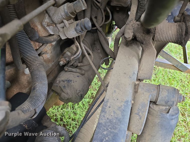 image for item DT5341 1995 Ford LN8000 water truck